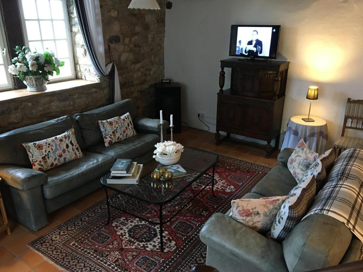 Les Gites Perard Caylus Eksteriør bilde